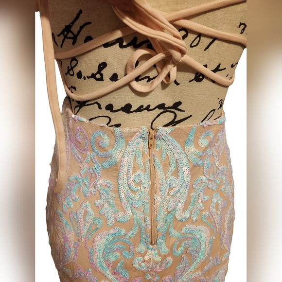 Windsor Gorgeous Shine Sequin Mini Dress - Picture 11 of 12